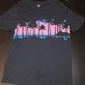 Old navy black tee
